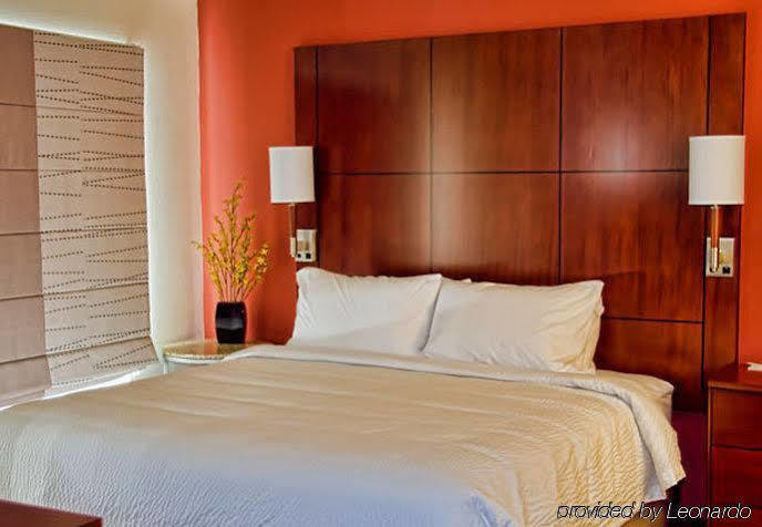 Residence Inn By Marriott Springfield South Экстерьер фото